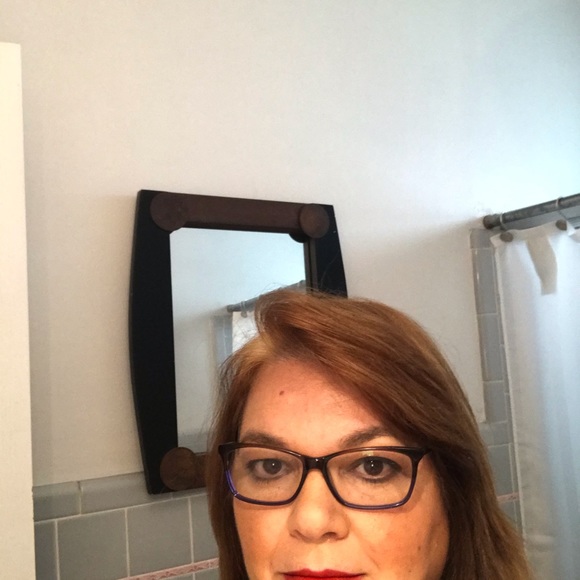 Meet your Posher, Laudelina - Picture 1 of 1